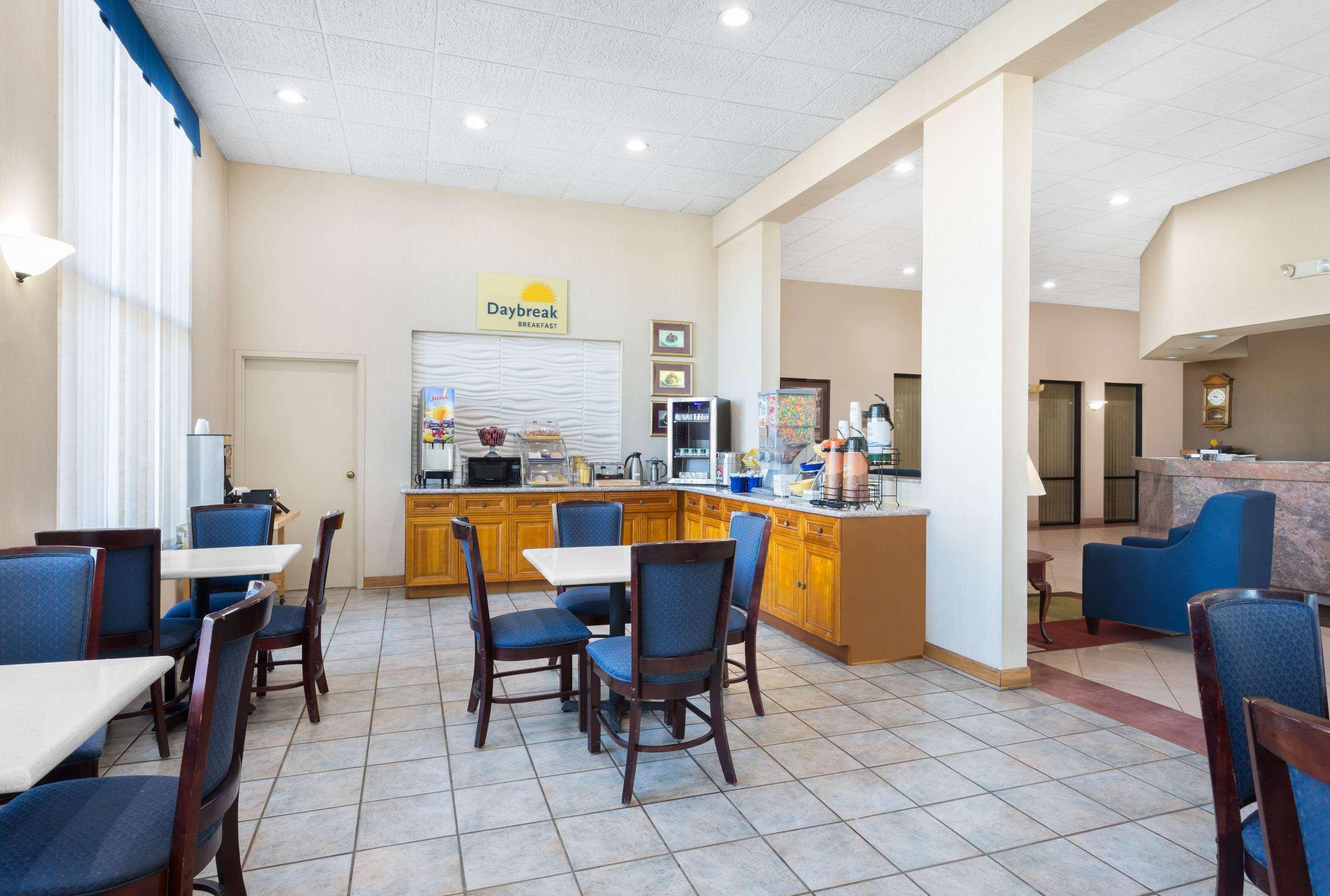 Days Inn By Wyndham Mocksville Exterior foto